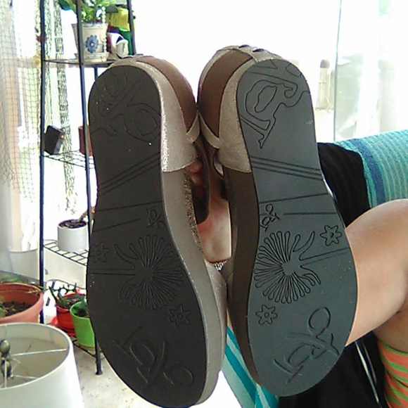 Size 8 otbt shoes - Picture 5 of 5